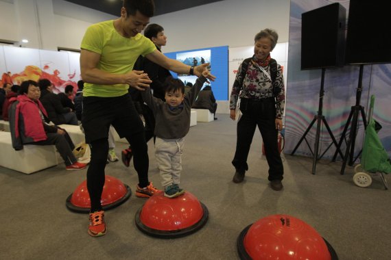 mb-en-hubi-kommentar1 At ISPO BEIJING