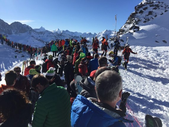 Beschwerlicher Aufstieg während der Patrouille des Glaciers