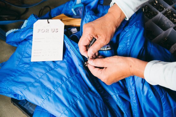 mb-160429-vi-worn-wear-copyright-c-2016-patagonia-inc That's how sustainability looks at Patagonia: every piece of clothing is repaired, thus allowing them a long life.