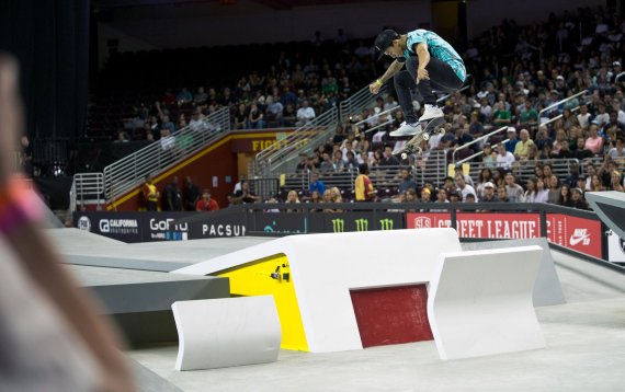 Nyjah Huston, Fakie Flip