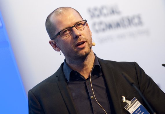 Christian Henne berät mit HenneDigital Unternehmen in der digitalen Kommunikation