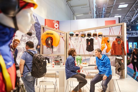 Auf der ISPO MUNICH treffen auch Arbeitgeber und potenzielle Arbeitnehmer aufeinander.