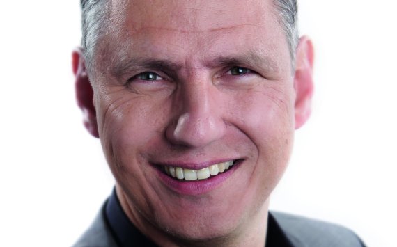 mb-en-jens-uwe-meyer-neu Dr. Jens-Uwe Meyer is an internet entrepreneur and has just released his new book about digital disruption.