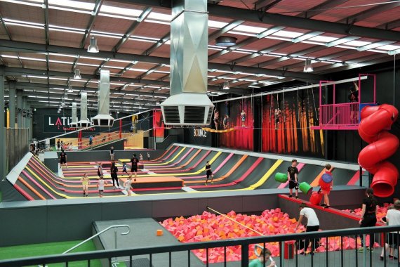A Latitude hall in Beijing: a colorful sports paradise.