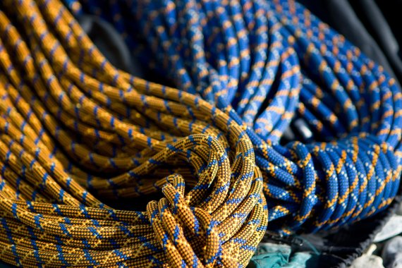 mb-161128-ThinkstockPhotos-145244284 Eine Kennzeichnung am Kletterseil gibt Auskunft über den jeweiligen Typ.