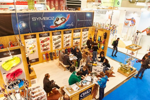 mb-161128-ISPO MUNICH 2015_jf_1756 Another focus in hall A3 is the likewise booming topic of ski touring.