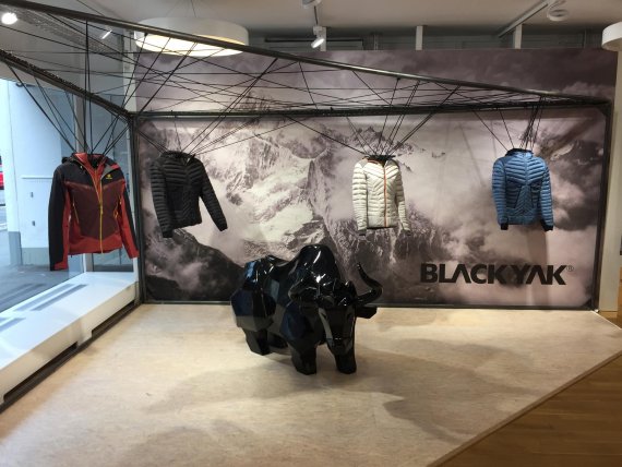 BLACKYAK is aiming high: it distinctive product constructions are definite eye-catchers.