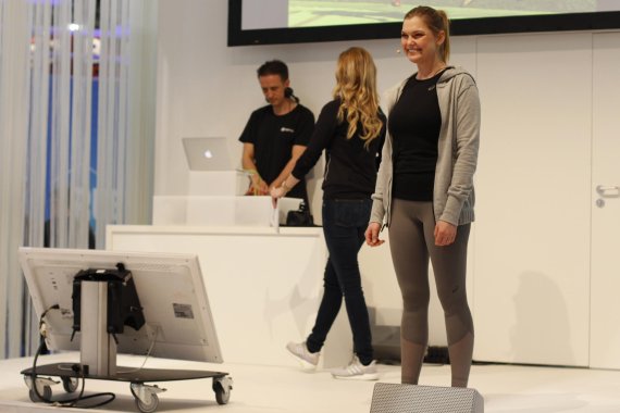 mb-170206-mg-2216 Svenja Sörensen was on stage at ISPO MUNICH 2017 without her colleague Marleen Schumacher. Nevertheless, her workout made the participants sweat.