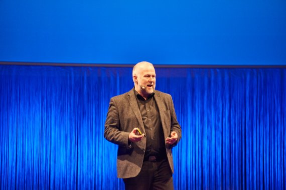 mb-170206-ISPO_Munich_2017_jf_1221 Frank Geisler erklärt, dass Ochsner Sport den Online-Handel keineswegs als Gegner begreift: „Hauptsache, der Kunde kauft bei uns.“