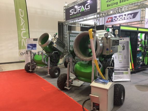 mb-170217-1e0d1593-ae9f-44e9-a1cd-ee2bbd119430 In China, snow cannons are often still operated manually, but Sufag believes that automation will establish itself.