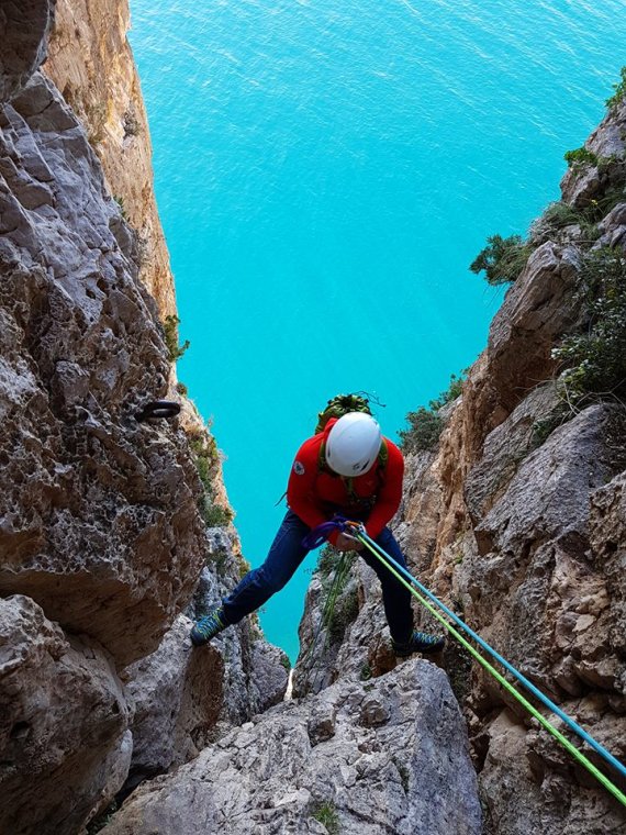 Sperlonga: Kletterparadies nur 130 Kilometer südlich von Rom.