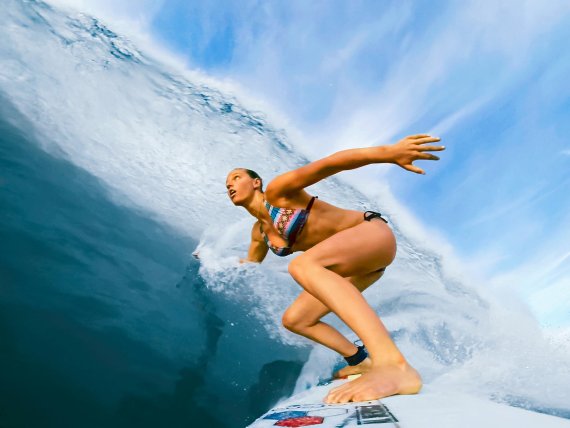 mb-151116-si00397-140718-agc-srf-a-lakey-boardcam-tow-shack-gopr0028-1 Surfer in the wave