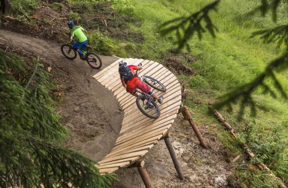 mb-170523-bosch-ebike_bikepark_1 Motorenhersteller wie Bosch unterstützen mit eigenen Uphill-Events die E-MTB-Szene.