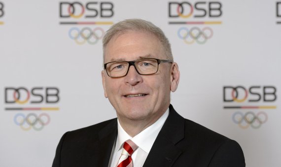 mb-170626-michaelvesper-dosb-torsten-silz Michael Vesper has been Chairman of the DOSB since 2006