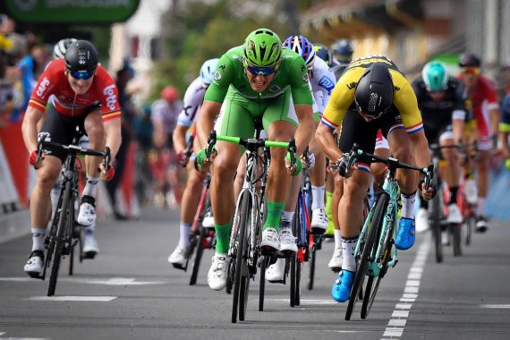 Im grünen Trikot fällt Tour-Superstar Marcel Kittel gleich ins Auge