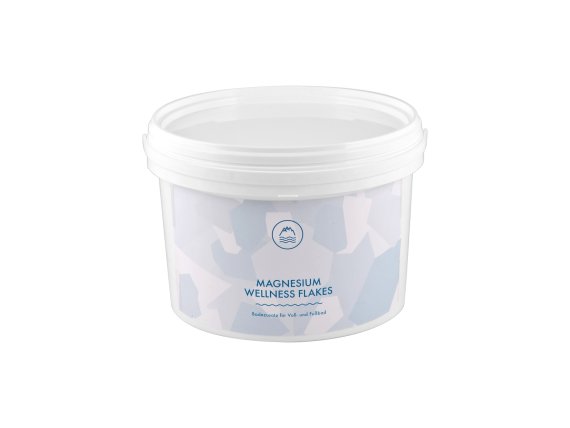 mb-170727-Contentbild 1_MG_Produktbild Magnesium_Wellness Flakes Ein Bad mit Magnesium Flakes ist besonders geeignet zur Entspannung und Regeneration nach sportlicher Betätigung.