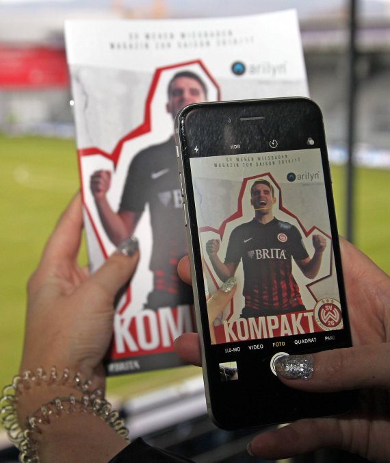 mb-digitalisierung-fussball-2 Die gedruckte Stadionzeitung ist inzwischen auch schon mit digitalen Features gespickt