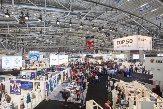 ISPO Brandnew auf der ISPO Munich Menschen besuchen die Aussteller von ISPO Brandnew