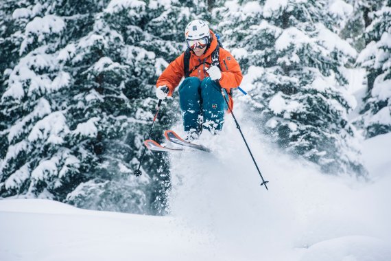 Freerider Matthias Haunholder unterwegs mit Sweet Protection