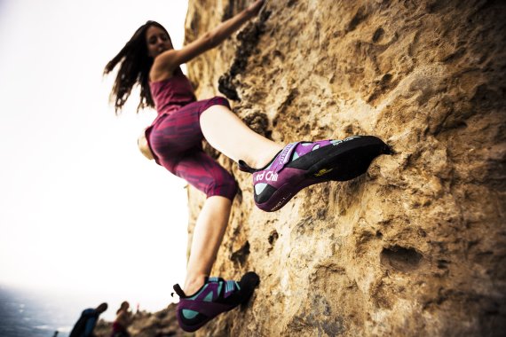 Climbers attach importance to high-quality products - which should not only perform but also be sustainable. Climbers attach importance to high-quality products - which should not only perform but also be sustainable.