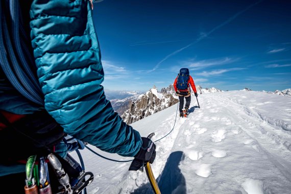 Quelle: Montane / Alex Buisse PrimaLoft® Black Insulation ThermoPlume® genügt auch höchsten Ansprüchen