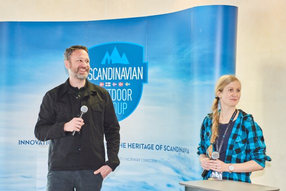 David Ekelund (Chairman of the Board) und Sofia Karlström (Coordinator) auf der SOG-Stage