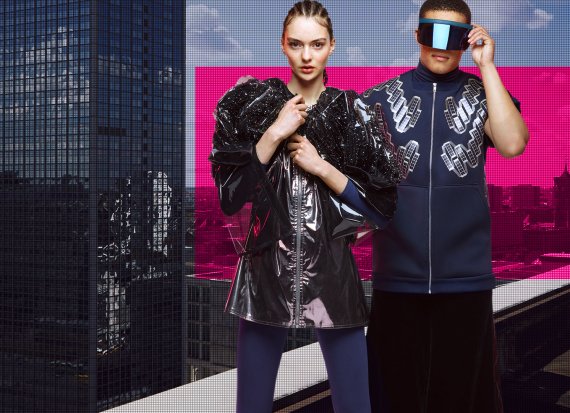 Quelle: Telekom Fashion Fusion Solar-Shirt von Pauline van Dongen