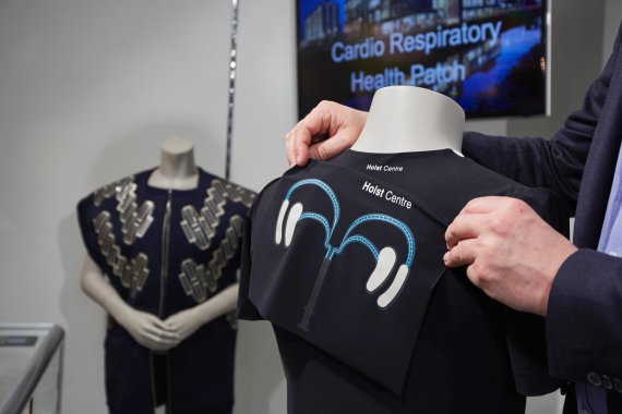 Quelle: Messe München Hier kommen Printed Electronics in einem T-Shirt zum Einsatz