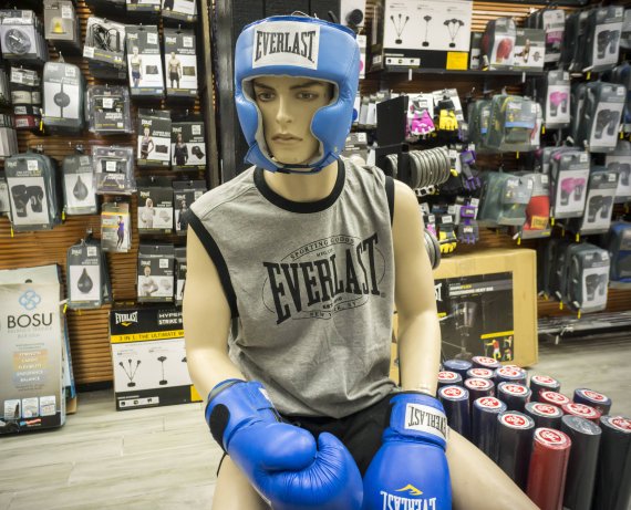 Confrontation or relaxation? Retailers are complaining about the sporting goods manufacturers going it alone.
