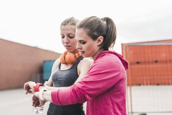 Körperlich und psychisch gesund bleiben mit Wearables.