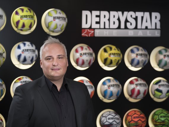 Credit: Derbystar / Select Andreas Filipovic ist Geschäftsleiter Verkauf und Sponsoring bei Derbystar / Select.