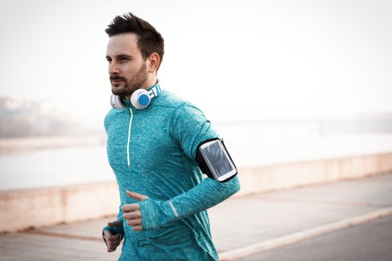 Credit: iStock/nd3000 Für Keller Sports steht Laufen im Mittelpunkt der Customer Journey.
