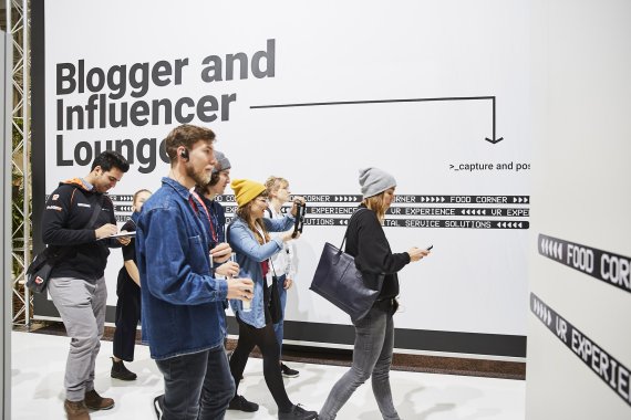 Blogger & Influencer at ISPO Blogger & Influencer at ISPO