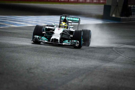 Mercedes fährt ebenfalls bei der F1 New Balance eSports-Series mit 