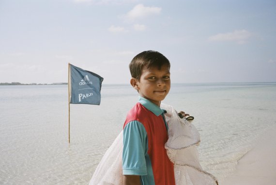 Recycling und die Verwendung von Ozeanmüll als Ressource wie bei adidas Parley sind aktuelle Outdoor-Trends.