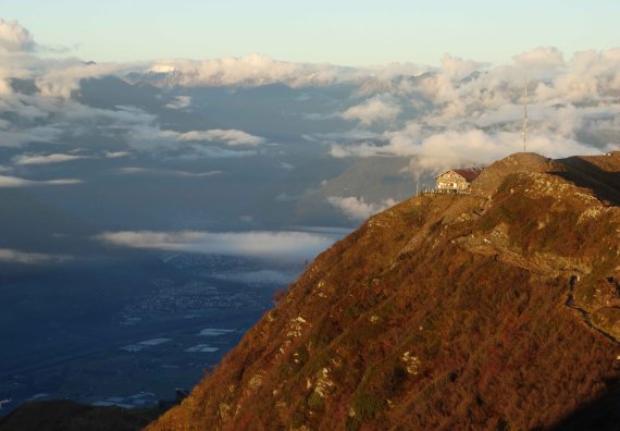 Einzigartiger Ausblick im Tessin: die Capanna Tamaro