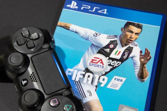 ES_COM: So meldest du dich beim FIFA Turnier an So meldest du dich beim FIFA Turnier auf der ES_COM an