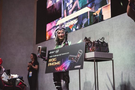 ES_COM: Unvergessliche Momente am Cosplay Stand Sei hautnah an den Künstlern am Cosplay Stand auf der ES_COM
