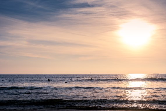 Der Strand Matosinhos liegt direkt hinter dem Hafen Portos 