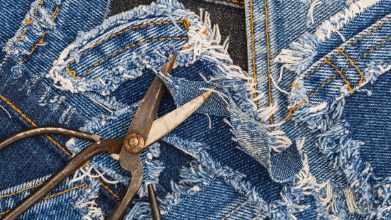 Jeans sollen umweltfreundlich produziert werden Jeans sollen zukünftig umweltfreundlicher produziert werden.