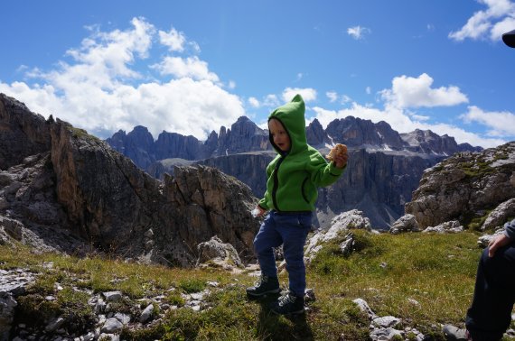 Children experience mountains very differently than we do. Great mountain panorama? Not so important!