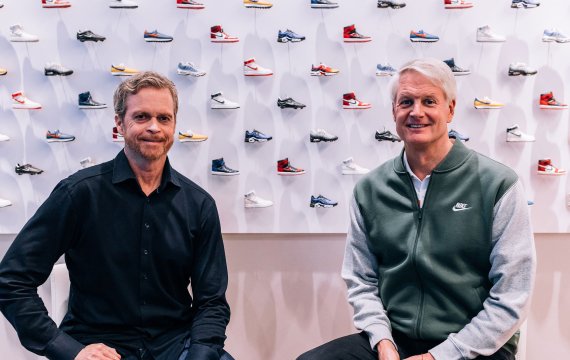 Mark Parker (li.) und sein Nacholger John Donahoe Mark Parker (li.) und sein Nacholger John Donahoe