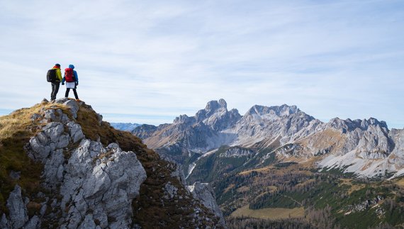 Freudenberg entwickelt nachhaltige Textilfasern für die Sportindustrie - von der Recyclingfaser bis zum biologisch abbaubaren Padding