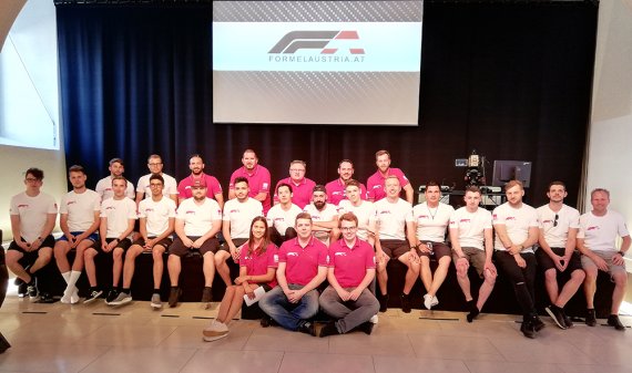 Formelaustria eF1 Championship Piloten und Crew