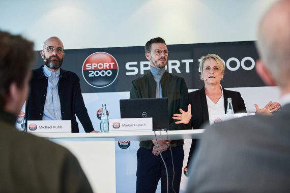 Sport 2000 Auf Erfolgskurs Schallmauer Durchbrochen