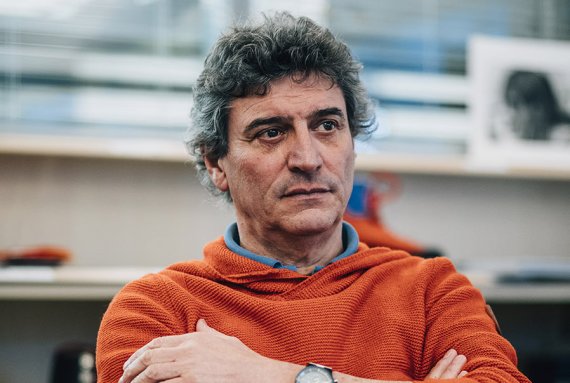 Lorenzo Delladio ist seit 2015 CEO von La Sportiva. Sein Großvater Narciso Delladio gründete das Unternehmen in den 1920er Jahren. Lorenzo Delladio ist seit 2015 CEO von La Sportiva. Sein Großvater Narciso Delladio gründete das Unternehmen in den 1920er Jahren.