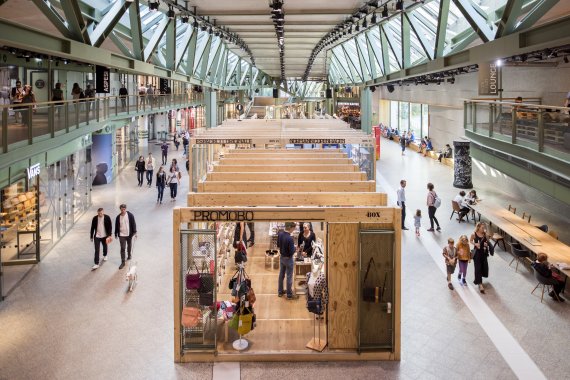 Erlebniswelt statt bloße Ladenfläche: Die Bikini Berlin Mall. Erlebniswelt statt bloße Ladenfläche: Die Bikini Berlin Mall.