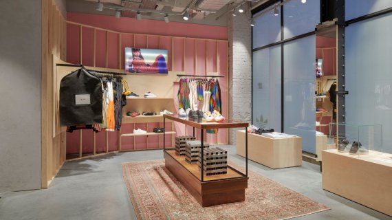 The new gender-neutral store from Adidas Originals: Customers alone decide which products here are intended for men and which for women. 