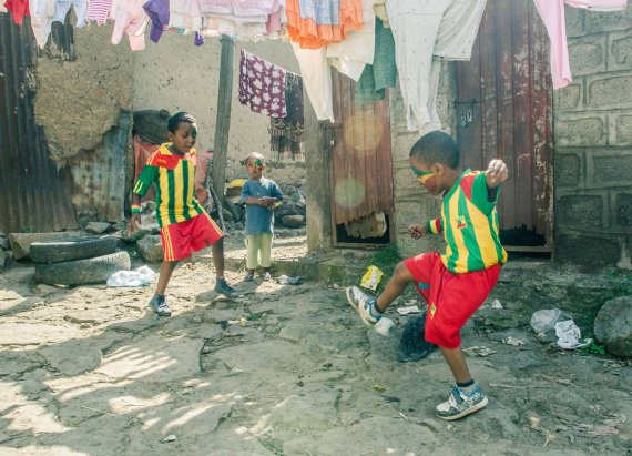 With the help of sport and exercise, Right to Play aims to save lives and open up prospects for the future.