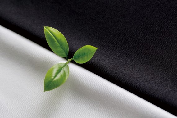 100% Recycled Fabric (Recycled Nylon + Recycled Spandex)
